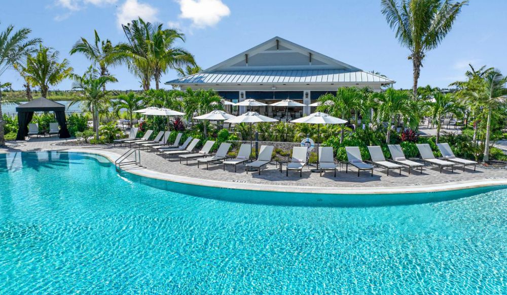 Esplanade resort-style pool and Bahama Bar, representative of the amenity program planned for Esplanade at Kingston in Estero, Florida